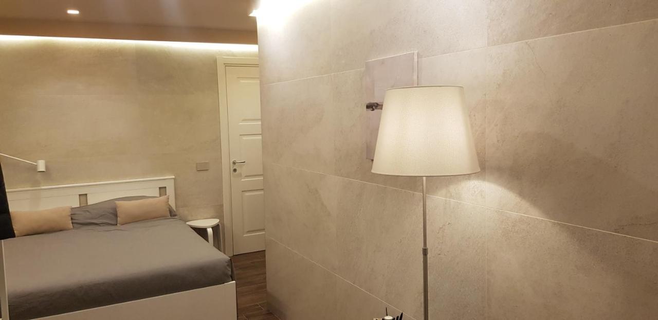 La Suite Al Centro Citta Катания Экстерьер фото